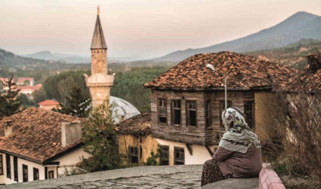 Özel bireylerin kapısını çaldılar, gönüllerine dokundular Sakarya Büyükşehir Belediyesi ekipleri, sosyal belediyecilik anlayışıyla özel gereksinimli bireyler