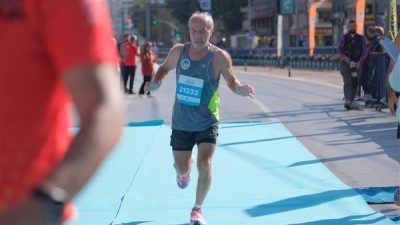 Sakarya Büyükşehir Belediyesi sporcuları, ulusal ve uluslararası arenada başarılarına devam
