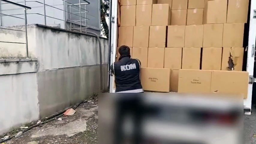 Sakarya’da 3 milyon 250 bin boş makaron ele geçirildi Sakarya’da gümrük kaçağı ürünlerin satışının önlenmesine yönelik polis ekiplerince yapılan