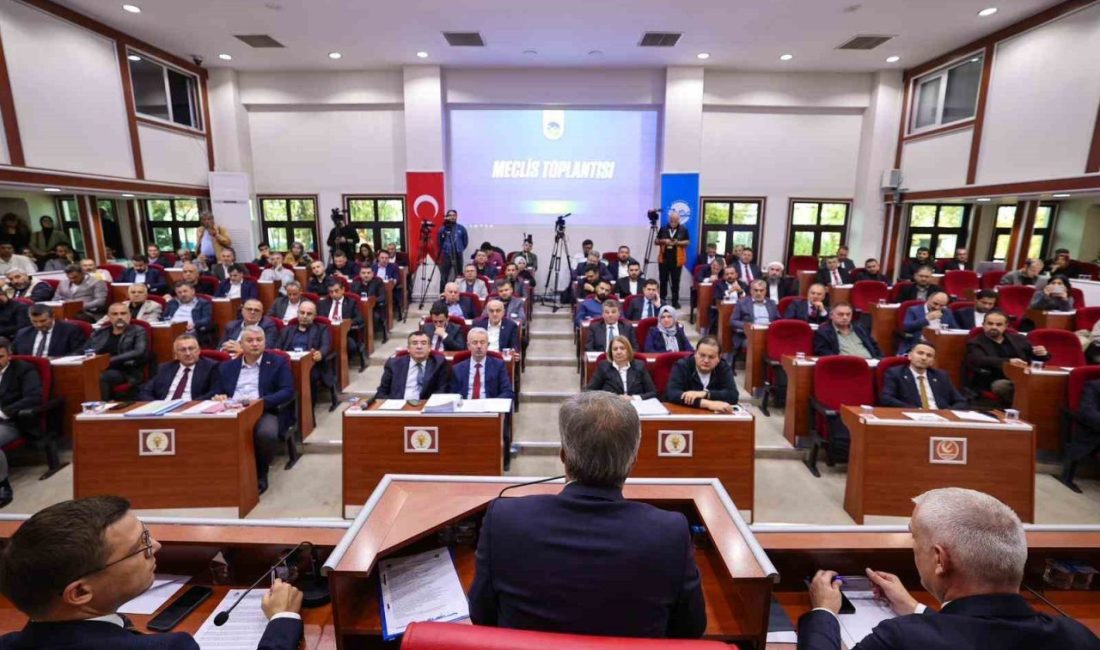 Sakarya Büyükşehir Belediye Başkanı Yusuf Alemdar, Ekim meclisinde şehri ilgilendiren