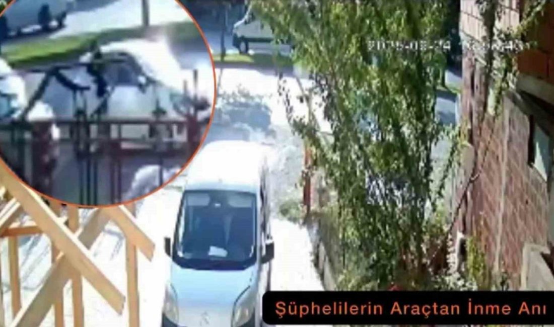 Sakarya’da polis-savcı yalanıyla 2 milyonluk vurgun Sakarya’nın Adapazarı ilçesinde polis ve savcı yalanıyla 2 milyonluk vurgun