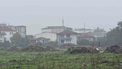 Sakarya’da bazı bölgelerde sabah saatlerinde başlayan sis etkisini sürdürüyor. Sakarya’da