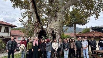 Sakarya Büyükşehir Belediyesi tarafından öğrencilere yönelik düzenlenen tanıtım gezileri devam