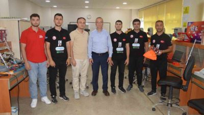 Sakarya Üniversitesi (SAÜ) Milli Teknoloji Geliştirme Topluluğu bünyesinde çalışmalarını sürdüren