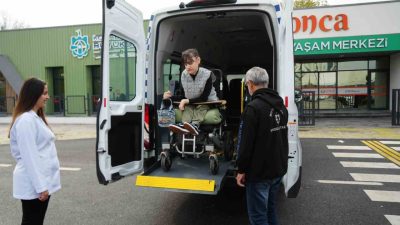 Kocaeli’de yaşayan 22 yaşındaki serebral palsi hastası Şevval Gerz, azmiyle