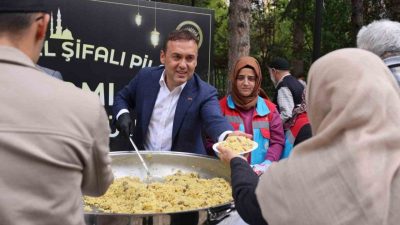 Bilecik Valisi Faik Oktay Sözer, Şeyh Edebali Külliyesi’nde düzenlenen geleneksel