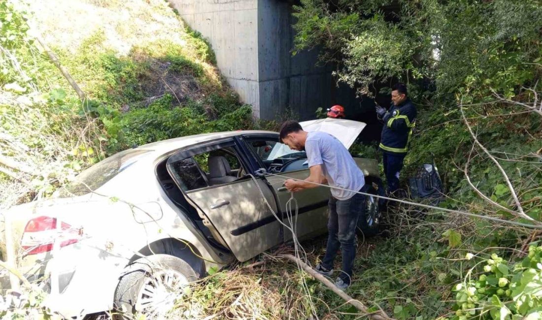 Bilecik’te seyir halindeyken bir tekerleğinin fırlaması sonucu kontrolden çıkan otomobil