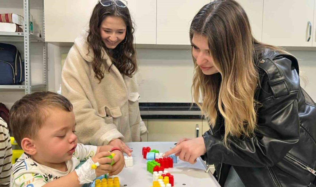 Şifa oyuncakları ve Oyun ablam projeleriyle minik kalplere dokundular Raziye Begüm Sultan ve Necla Pekolcay Yurt Müdürlüğü öğrencileri, anlamlı