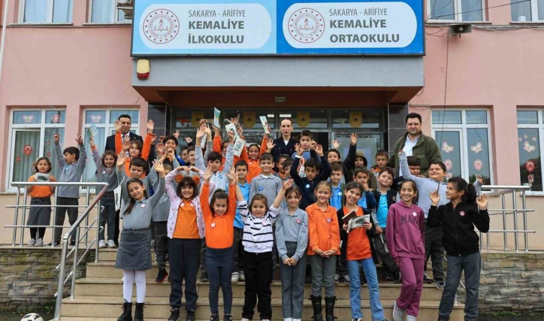 Suda tasarruf bilinciyle yetişen miniklerin sayısı her geçen gün artıyor SASKİ, suyun geleceğini koruyacak bilinçli nesiller yetiştirmeye devam ediyor. Kemaliye