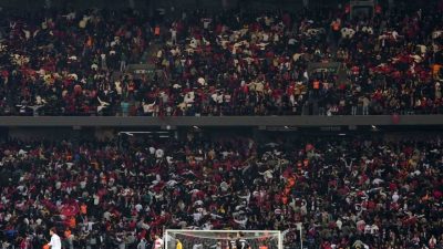 Türkiye ile Gürcistan arasında oynanan karşılaşmayı Kocaeli Stadyumu’nda toplam 27