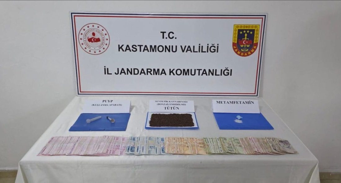 Kastamonu’nun Taşköprü ilçesinde uyuşturucu madde ticareti yaptığı gerekçesiyle tutuklu yargılanan