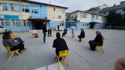 Yalova’da Harezmi Eğitim Modeli’ni uygulayacak okullarda görev yapan öğretmenlere yönelik