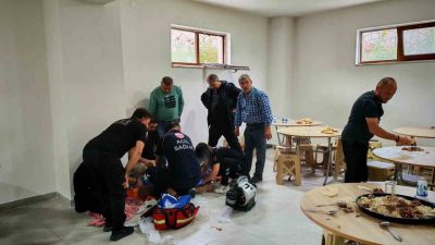 Bolu’nun Hıdırşeyhler köyünde düzenlenen Hacet Bayramı’nda yediği et parçası nefes