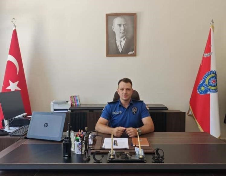 Yenipazar İlçe Emniyet Amiri Tamer Kurtul göreve başladı Yenipazar İlçe Emniyet Amiri Tamer Kurtul göreve başladı. Gölpazarı İlçe