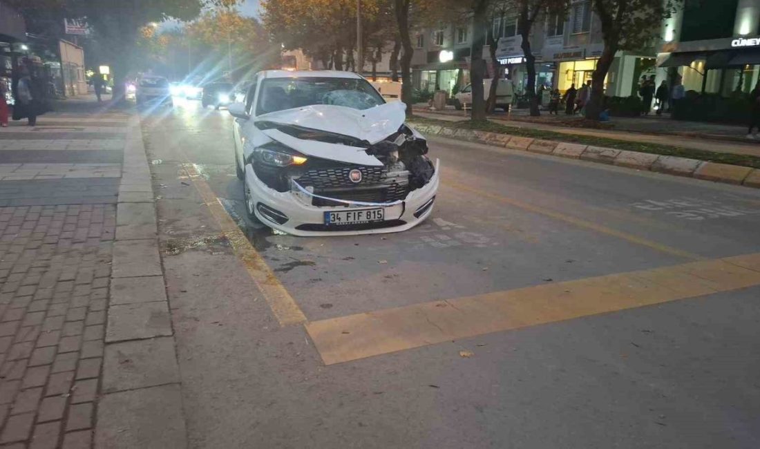 Yolun karşısına geçmek isterken otomobil çarpan kadın öldü Sakarya’nın Adapazarı ilçesinde yolun karşısına geçmeye çalışan 71 yaşındaki kadın,