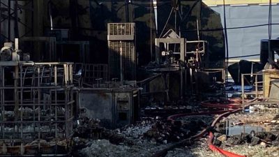 Kocaeli’nin Dilovası ilçesinde parfüm dolum tesisinde çıkan yangını gören ve