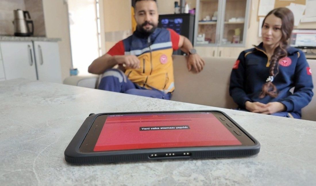 Acil sağlık hizmetleri teknoloji ile güçlendirildi Sağlık Bakanlığı tarafından başlatılan tablet sistemi Düzce’de sorunsuz bir şekilde