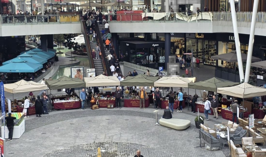 Antikacılardan tepki: “Festivalin iptaliyle dolandırıcı durumuna düşürüldük” Kocaeli Antikacılar ve Koleksiyonerler Derneği, 41 Burda AVM’de düzenlenmesi planlanan