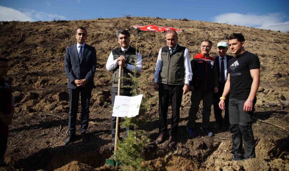 Bolu’da 11 Kasım Milli Ağaçlandırma Günü dolayısıyla düzenlenen etkinlikte, Bolulu