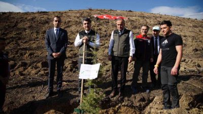 Bolu’da 11 Kasım Milli Ağaçlandırma Günü dolayısıyla düzenlenen etkinlikte, Bolulu