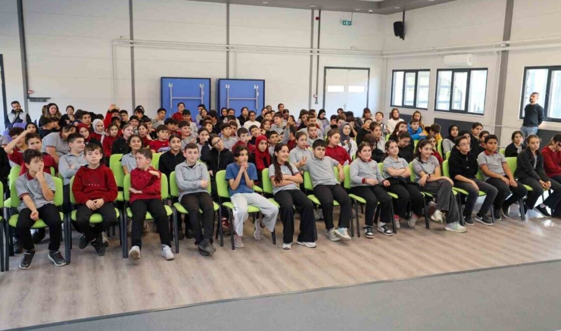 Başiskele’de çevre bilinci okul sıralarında başlıyor Başiskele Belediyesi, çevre bilinci yüksek nesiller yetiştirmek ve sürdürülebilir bir