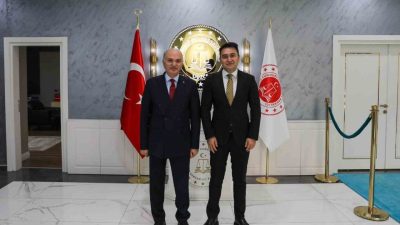 Düzce Belediye Başkanı Faruk Özlü, Cumhuriyet Başsavcısı Yasin Emre’yi ziyaret