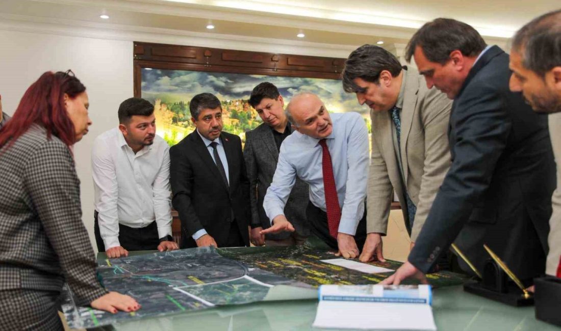 Düzce Belediye Başkanı Dr. Faruk Özlü, Düzce’de yatırımları devam eden