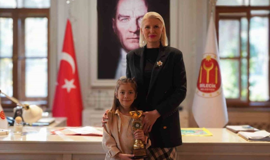 Bilecik Belediye Başkanı Melek Mızrak Subaşı, 29 Ekim Cumhuriyet Bayramı