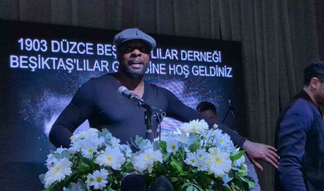 Düzce’de 1903 Beşiktaşlılar Derneği tarafından düzenlenen organizasyonda siyah-beyazlı taraftarlar bir