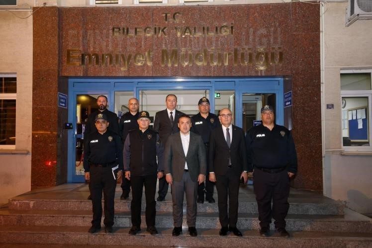 Bilecik Valisi Faik Oktay Sözer, emniyet çalışmalarını yerinde inceledi Bilecik Valisi Faik Oktay Sözer, kentte güvenlik ve asayiş hizmetlerini