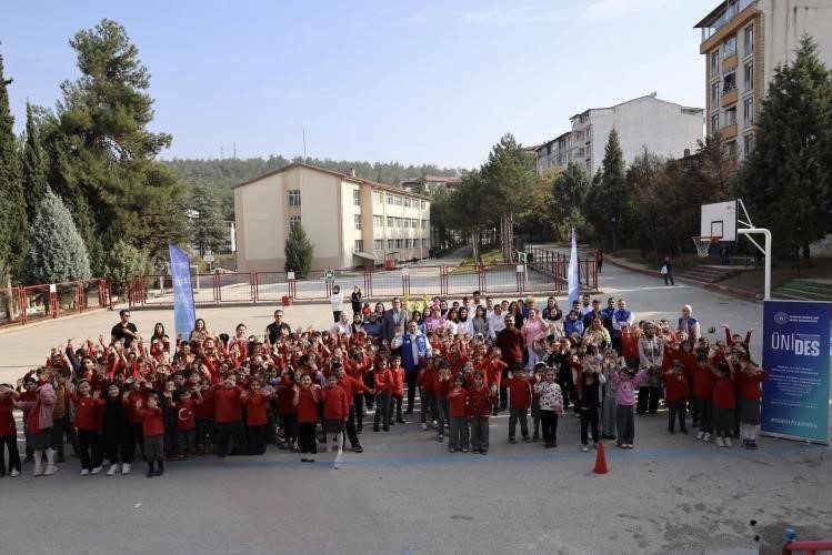 Bilecik’te Şehit Abdülhamit Bilgen İlkokulu’nda hayata geçirilen proje ile Genç
