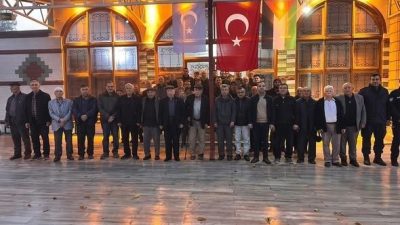 Bilecik’in Yenipazar ilçesinde sabah namazı birlik ve dualarla gerçekleşti. Yenipazar