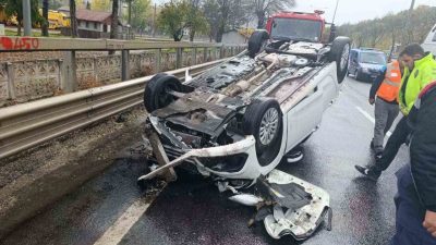 Bilecik’in Pazaryeri ilçesinde bir sürücü, direksiyon hakimiyetini kaybetmesi sonucu takla