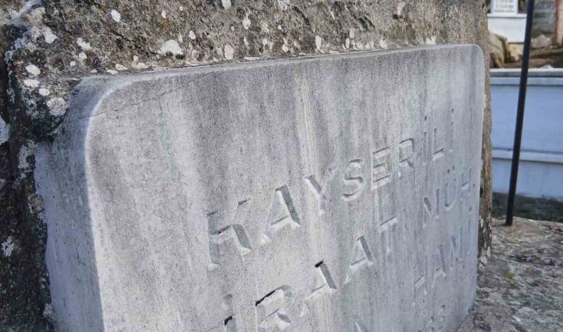 Bilecik’te tarihi keşif: Ünlü şairin babasının mezarı ortaya çıktı Bilecik Kent Belleği Araştırma Ekibi, Türk edebiyatının önemli isimlerinden ünlü