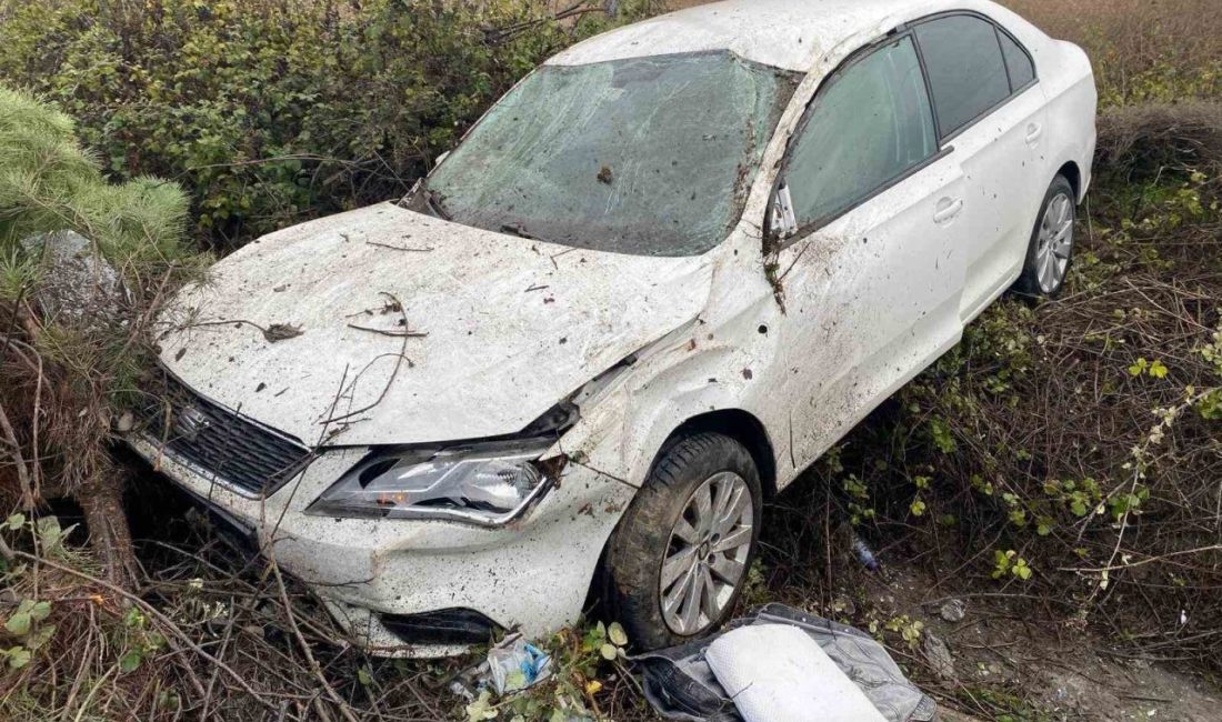 Bilecik’in Osmaneli ilçesinde meydana gelen trafik kazasında 2 kişi yaralandı.