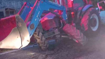 Bilecik’te traktör ile minibüsün çarpışması sonucunda meydana gelen kazada 3