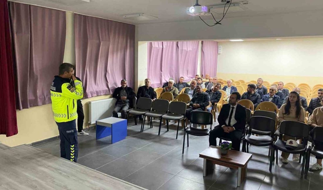 Bolu’da kış önlemleri için güvenli sürüş bilgilendirmesi yapıldı Bolu’nun Mudurnu ilçesinde yaklaşan kış mevsimi öncesinde araç sürücülerine yönelik