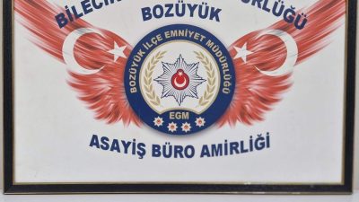Bilecik’in Bozüyük ilçesinde gerçekleştirilen uyuşturucu operasyonunda iki şüpheli gözaltına aldı.