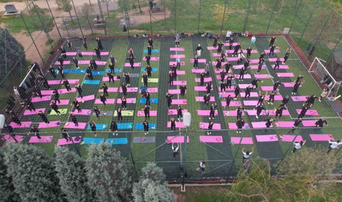 Çayırova Belediyesi Bilgievleri’nde eğitim alan yaklaşık 80 kursiyer, “Matını Al