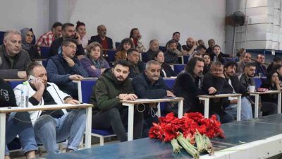 Yalova’daki çiçek mezatlarında 24 Kasım Öğretmenler Günü nedeniyle hareketli günler