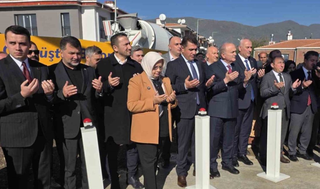 Çilimli’ye Selçuklu mimarisinde yapılacak caminin temeli atıldı DÜZCE(İHA) – Düzce’de 23 Kasım 2022’te yaşanan deprem sonrası ağır