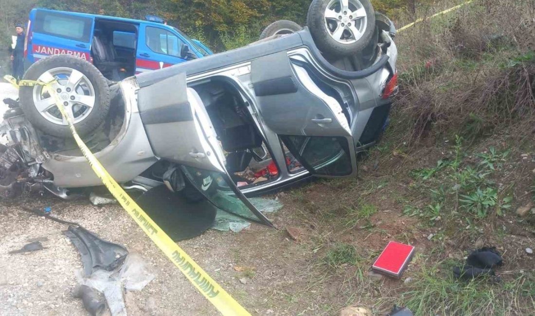Sakarya’nın Akyazı ilçesinde otomobilin şarampole uçtuğu kazada ölü sayısı ikiye