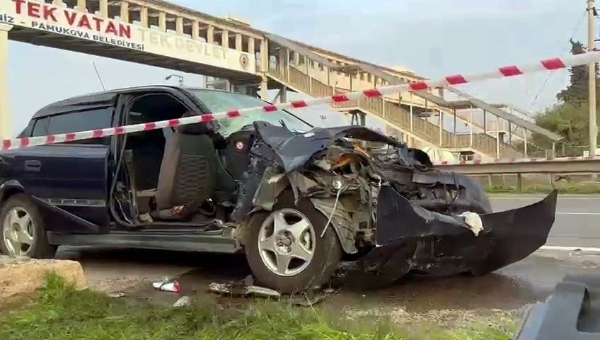 D-650’deki kazada ağır yaralanan kadın hayatını kaybetti Sakarya’nın Pamukova ilçesi D-650 kara yolunda park halindeki tıra çarparak