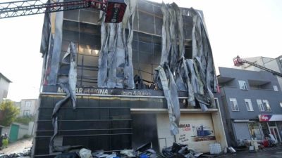 Kocaeli’nin Dilovası ilçesinde parfüm dolum tesisinde çıkan yangının akaryakıt istasyonuna