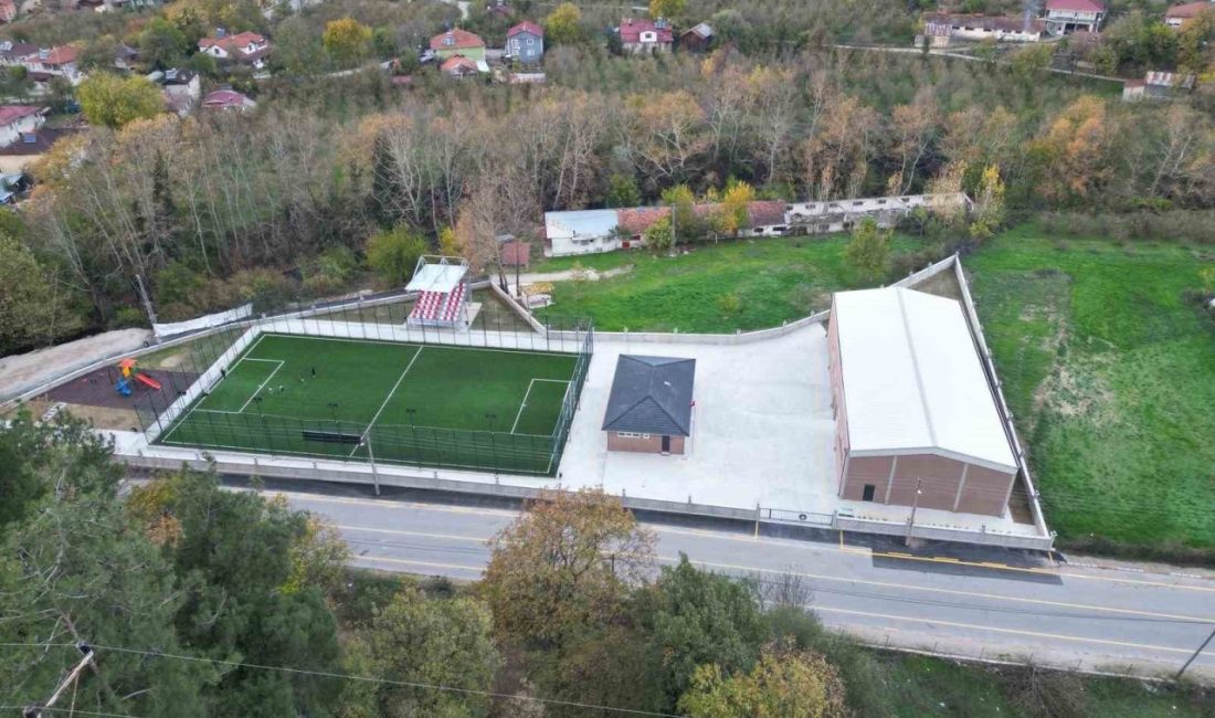 Akyazı Belediyesi’nin Gençlik ve Spor Bakanlığı’nın destekleri ile inşa ettiği