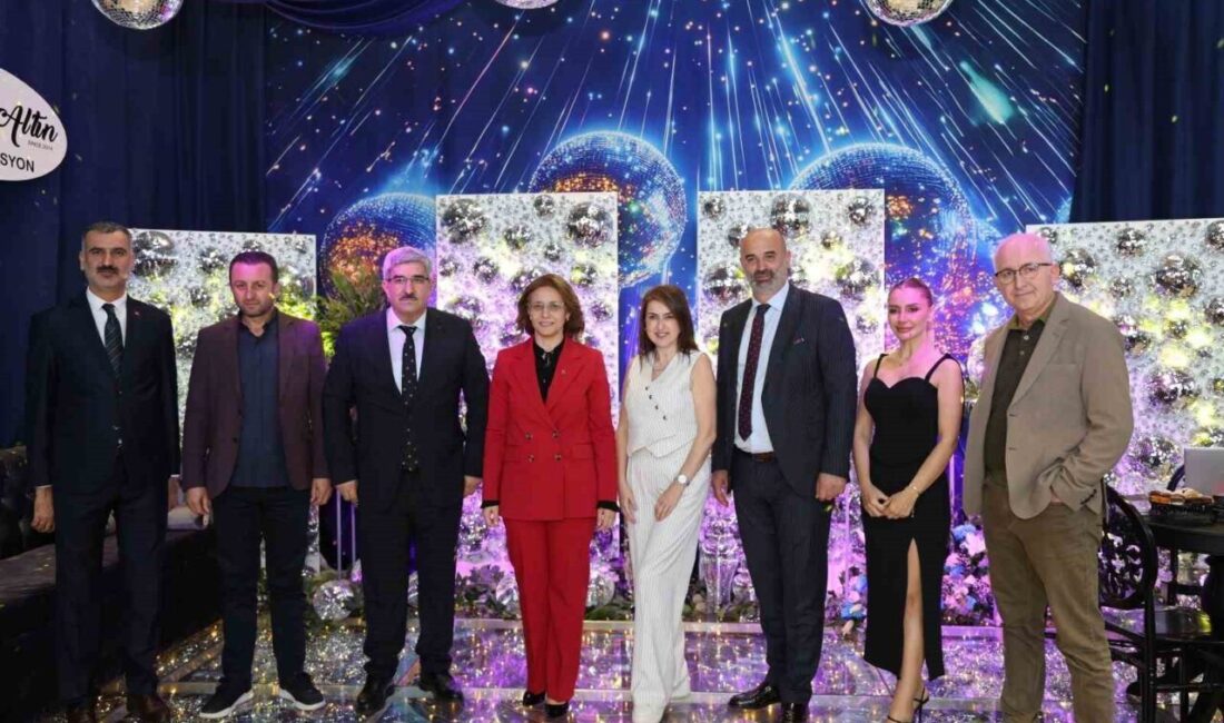 Düğün yapacaklar bu fuarda buluşacak Kocaeli’de evlilik hazırlığındaki gençlerin merakla beklediği “3. Evlilik Fuarı” kapılarını