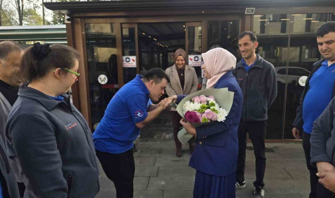 Düzce İl Milli Eğitim Müdürü’nden Kusursuz Kafe’ye ziyaret Düzce (İHA) – Düzce’de geçtiğimiz ay göreve başlayan İl Milli