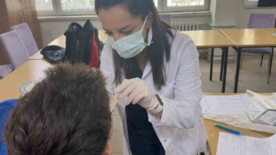 DÜZCE(İHA) – Düzce Fen Lisesi’nde düzenlenen ağız ve diş sağlığı