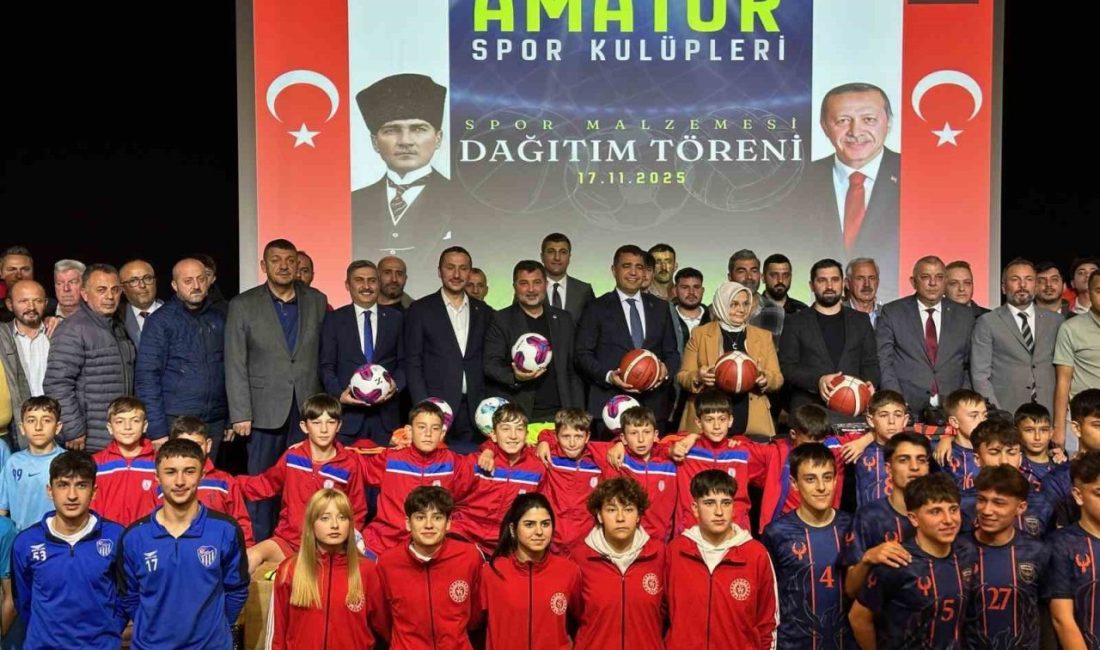 Düzceli amatör sporculara 1 milyon liralık malzeme hibesi Düzce’de amatör sporlarda faaliyet gösteren kulüplere, Valilik öncülüğünde İl Özel