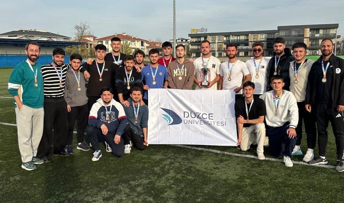 Düzce Üniversitesi Futbol Takımı, Türkiye Üniversite Sporları Federasyonu tarafından Sakarya